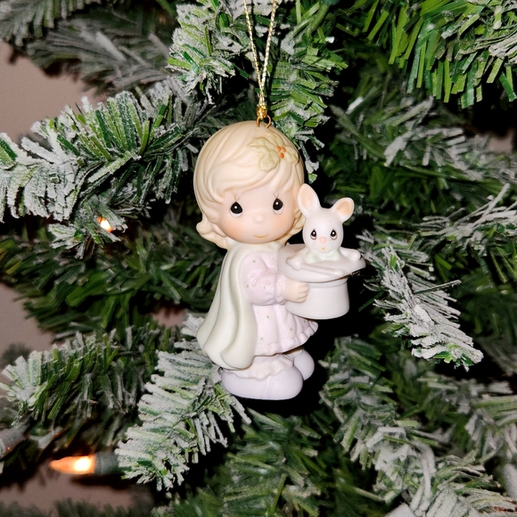 Enesco Precious Moments Ornament - Picture 1 of 3